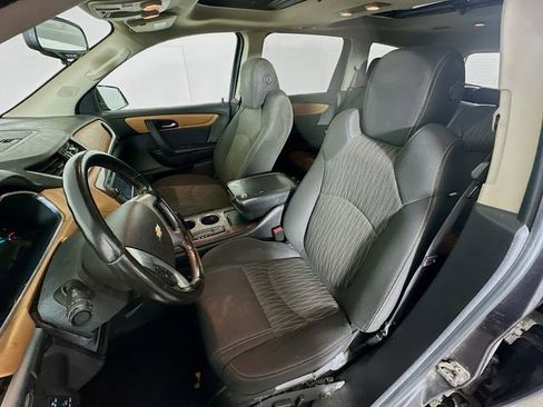 Used 2013 Chevrolet Traverse LT w/ All-Star Edition image 21
