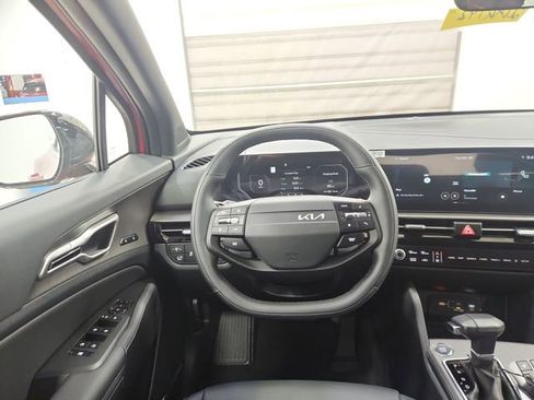 New 2026 Kia Sportage X-Line w/ X-Line Technology Package image 12