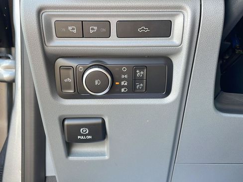 Used 2022 Ford F150 XLT w/ Equipment Group 302A High AWD/4WD image 13