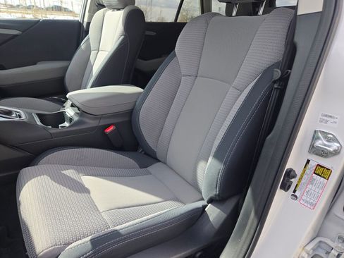 Certified 2025 Subaru Outback Premium w/ Popular Package #1A image 24