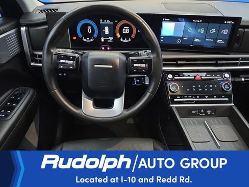 Used 2025 Hyundai Santa Fe SEL FWD image 15