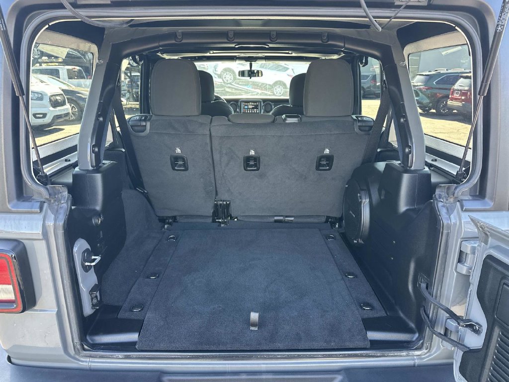 Used 2020 Jeep Wrangler Unlimited Sport AWD/4WD image 10