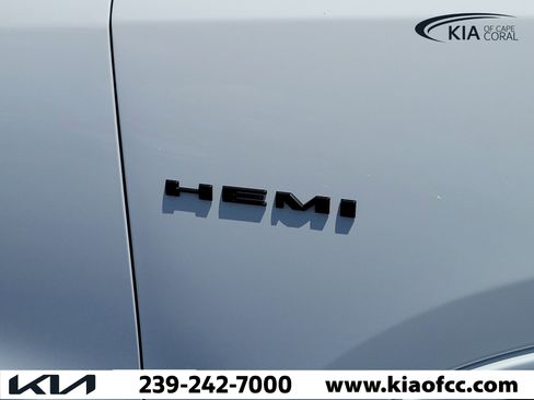 Used 2023 Dodge Durango R/T RWD image 9