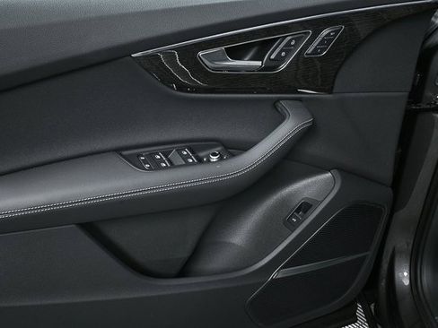 New 2025 Audi Q7 3.0T Premium Plus image 6