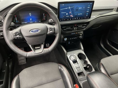 Used 2023 Ford Escape ST-Line w/ Tech Pack #1 AWD/4WD image 16