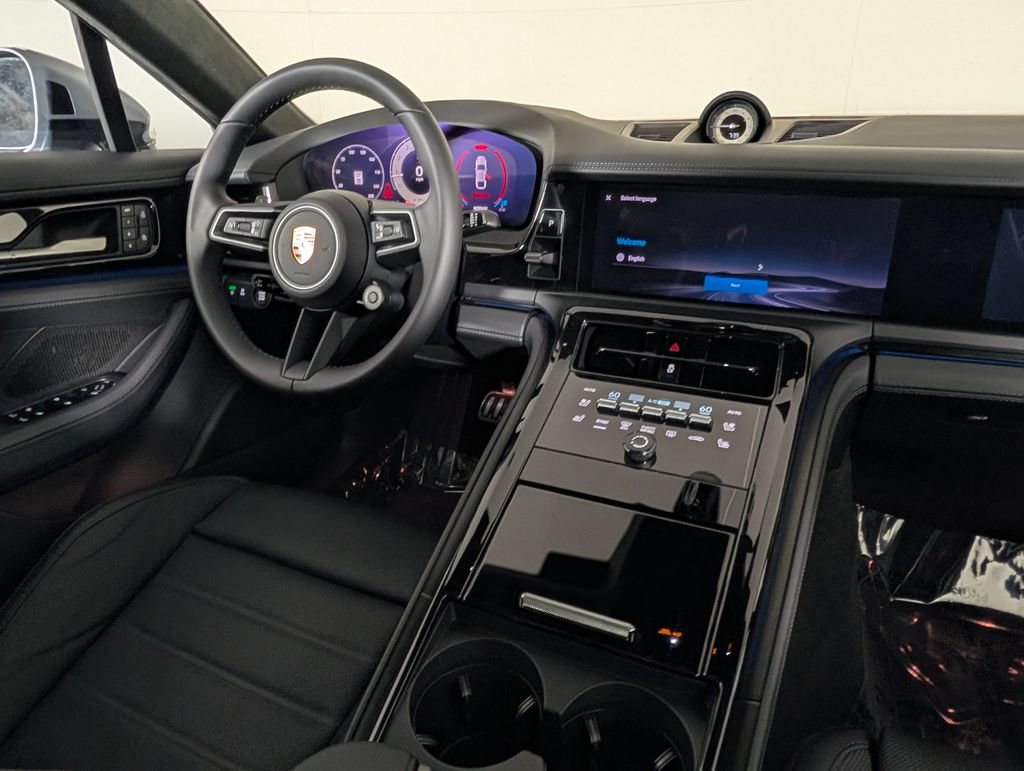 Certified 2026 Porsche Panamera GTS AWD/4WD image 22