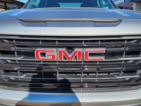 New 2026 GMC Sierra 1500 Elevation w/ X31 Off-Road Package AWD/4WD image 10