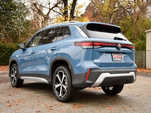 New 2026 Volkswagen Tiguan SE FWD image 5