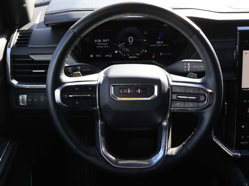 Used 2024 GMC Acadia Elevation image 14