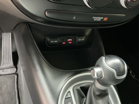Used 2018 Kia Soul Base image 31