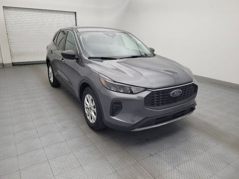 Used 2023 Ford Escape Active w/ Cold Weather Package image 13