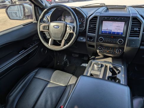 Used 2020 Ford Expedition XLT w/ Equipment Group 202A RWD image 23