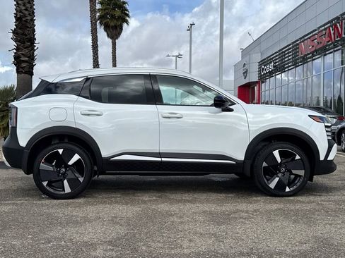 New 2026 Nissan Kicks SR image 4