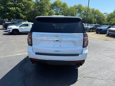 Used 2024 Chevrolet Suburban High Country AWD/4WD image 6