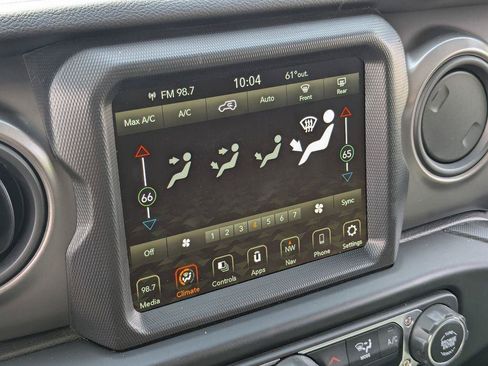 Used 2022 Jeep Wrangler Sport AWD/4WD image 20