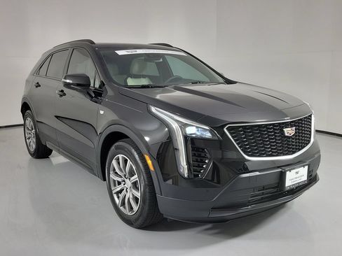 Certified 2022 Cadillac XT4 Sport FWD image 1