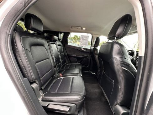 Used 2022 Ford Escape SEL image 19