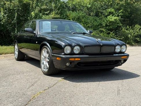 Used 2002 Jaguar XJ8 RWD image 15