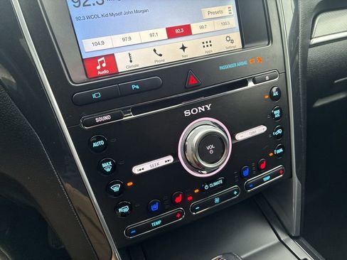 Used 2017 Ford Explorer Sport w/ Equipment Group 401A AWD/4WD image 13