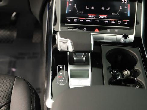 New 2026 Audi Q8 Premium Plus image 21