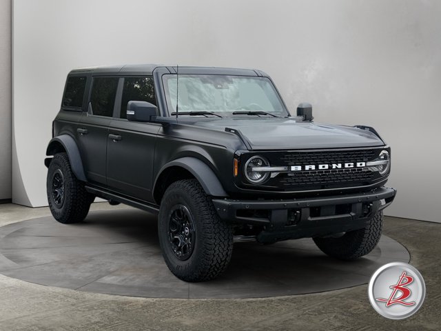 Used 2025 Ford Bronco Badlands AWD/4WD image 1