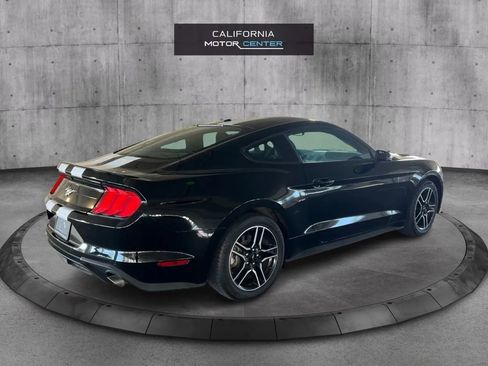 Used 2020 Ford Mustang Premium image 5
