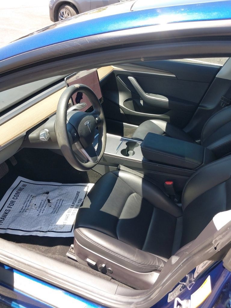 Used 2022 Tesla Model 3 Long Range AWD/4WD image 14