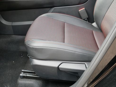 Certified 2025 Nissan Kicks SR AWD/4WD image 20