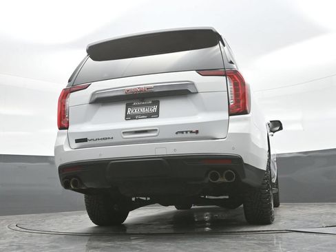 Used 2023 GMC Yukon XL AT4 AWD/4WD image 36