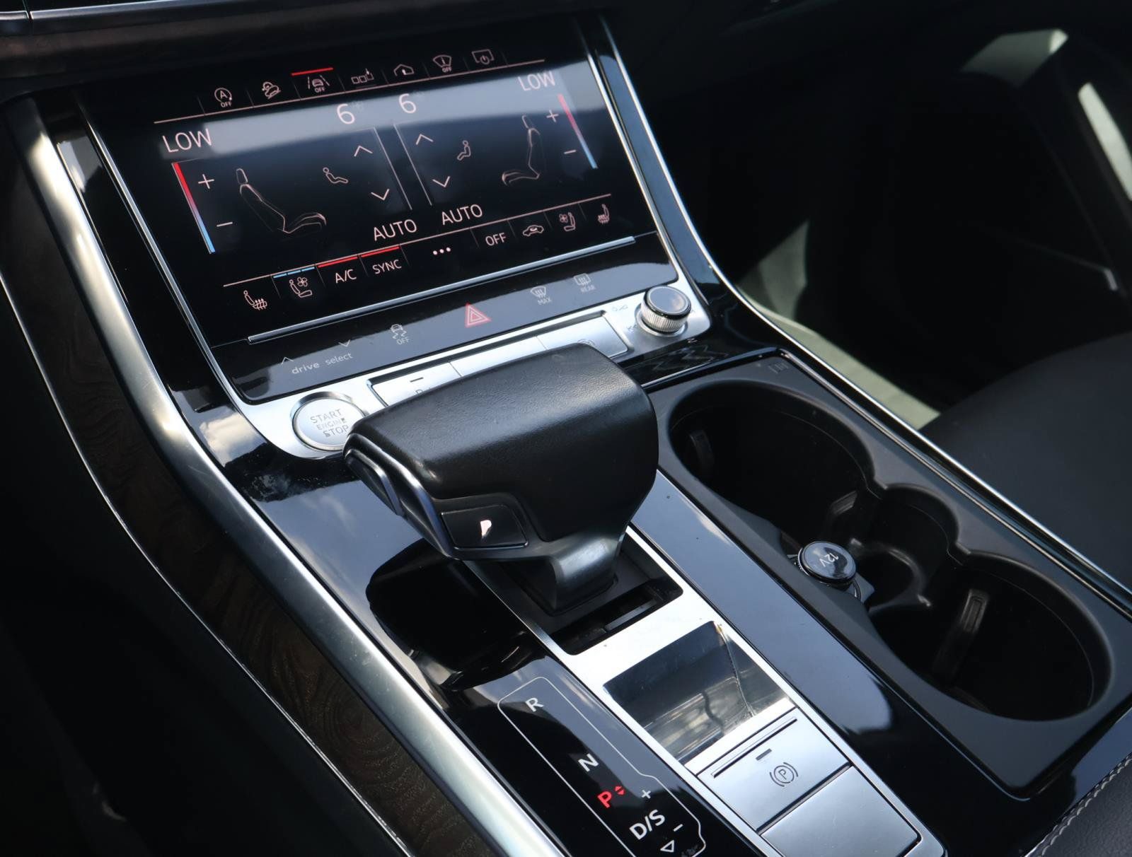 Used 2019 Audi Q8 Prestige w/ Year 1 Package AWD/4WD image 23