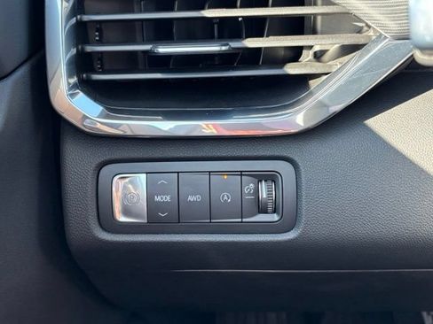 New 2026 GMC Acadia Elevation w/ Elevation Premium Package AWD/4WD image 32