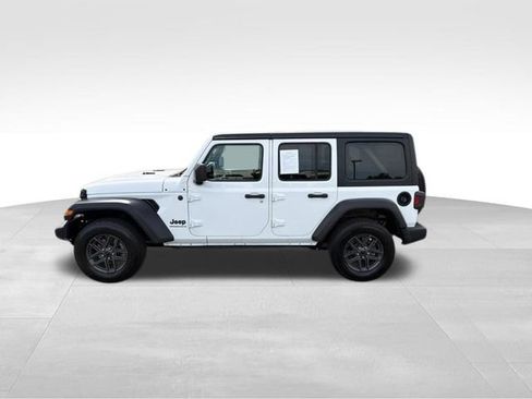 Used 2024 Jeep Wrangler Unlimited Sport AWD/4WD image 4