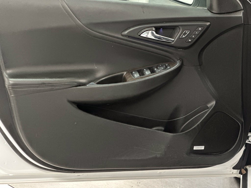 Used 2023 Chevrolet Malibu LT w/ LPO, Floor Liner Package FWD image 13