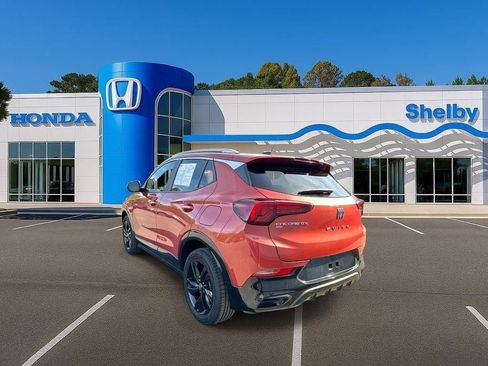 Used 2024 Buick Encore GX Sport Touring image 6