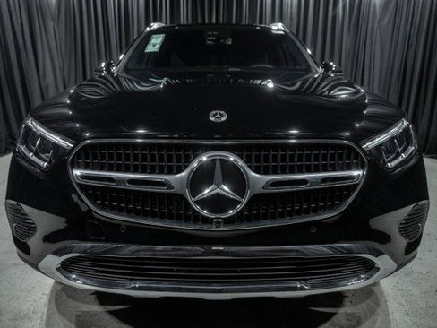 Certified 2025 Mercedes-Benz GLC 300 image 2