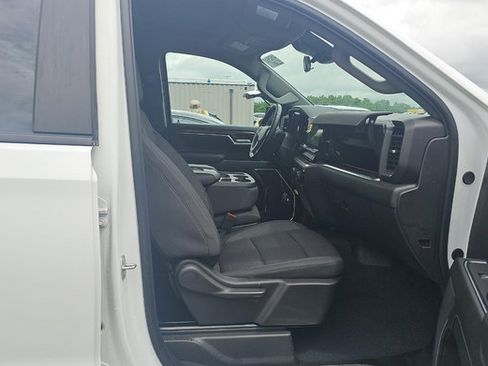 Used 2024 Chevrolet Silverado 1500 LT AWD/4WD image 12