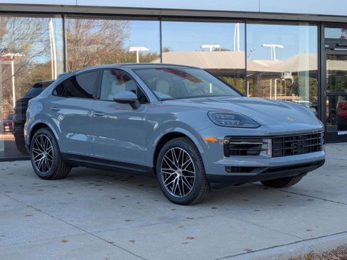 New 2026 Porsche Cayenne Coupe image 7