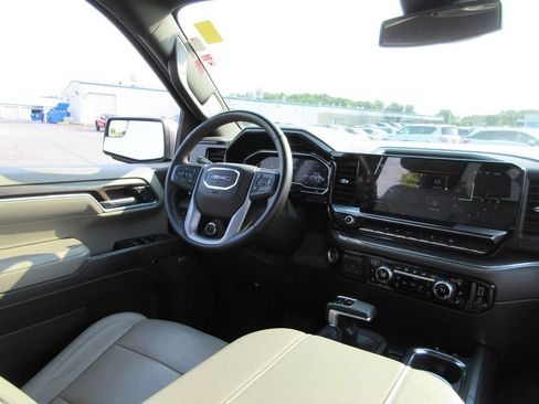 Certified 2023 GMC Sierra 1500 SLT w/ SLT Premium Package AWD/4WD image 26