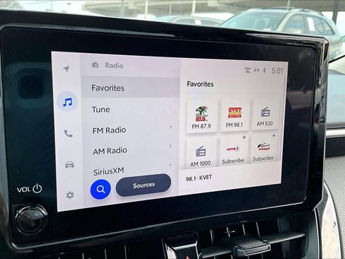 Used 2024 Toyota Corolla LE image 31