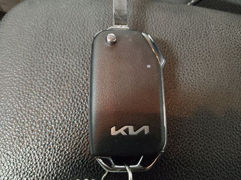 Used 2024 Kia Forte LXS FWD image 32