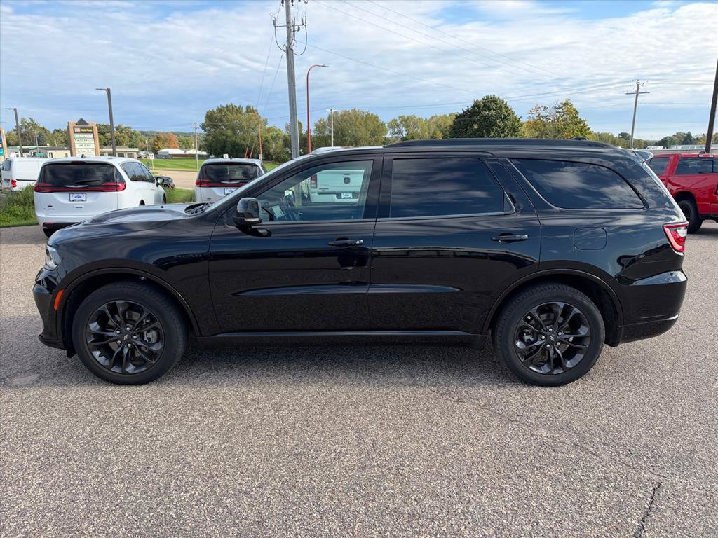 Used 2023 Dodge Durango R/T AWD/4WD image 2