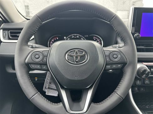 New 2025 Toyota RAV4 XLE image 19