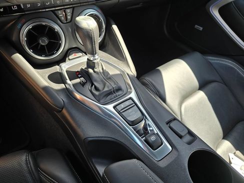 Used 2016 Chevrolet Camaro SS RWD image 22
