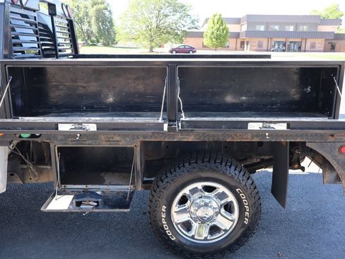Used 2018 RAM 3500 Tradesman w/ Chrome Appearance Group AWD/4WD image 14