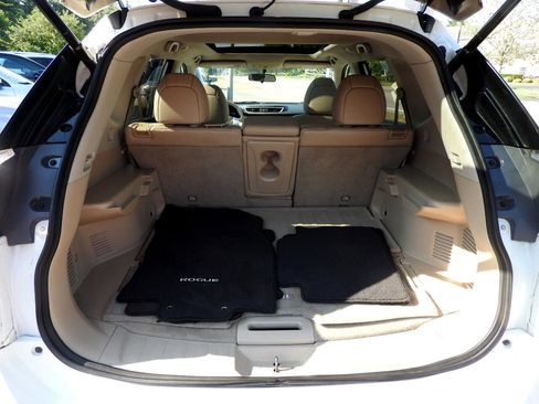 Used 2015 Nissan Rogue SL w/ SL Premium Package image 17