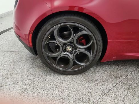 Used 2015 Alfa Romeo 4C Launch Edition w/ Convenience Group RWD image 15