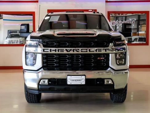 Used 2022 Chevrolet Silverado 2500 LT w/ Convenience Package AWD/4WD image 9