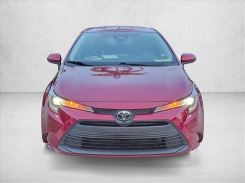 Used 2023 Toyota Corolla LE FWD image 2