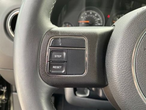 Used 2015 Jeep Patriot High Altitude AWD/4WD image 20