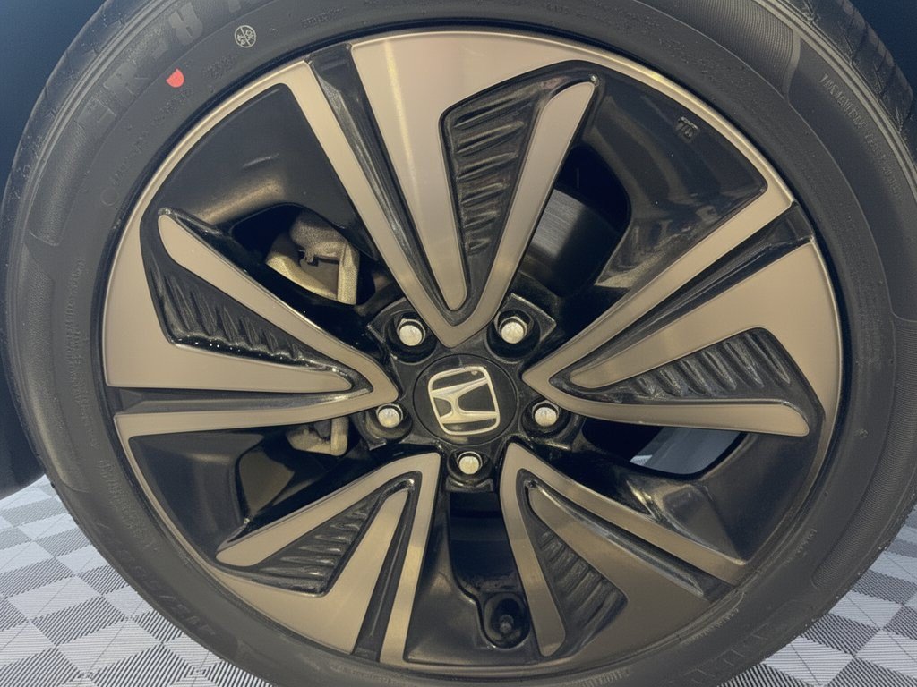 Used 2018 Honda Civic EX image 13